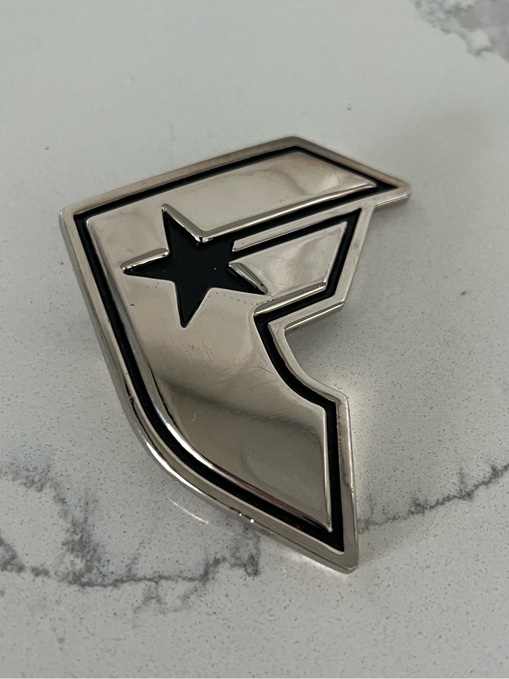 FAMOUS Stars & Straps Old School Metal Belt Buckle - approx 3 inch buckle